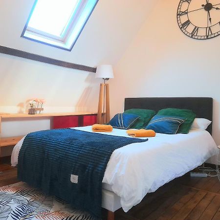 Le Nid D'Hirondelles - Appartement De Caractere Hypercentre Au Calme Bourges Kültér fotó