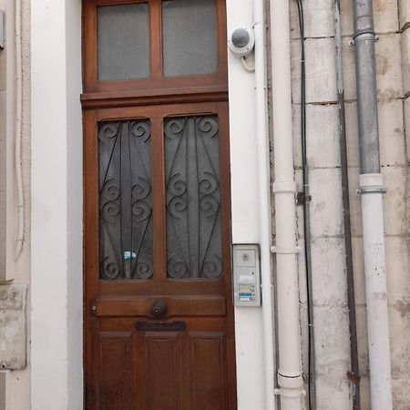 Le Nid D'Hirondelles - Appartement De Caractere Hypercentre Au Calme Bourges Kültér fotó