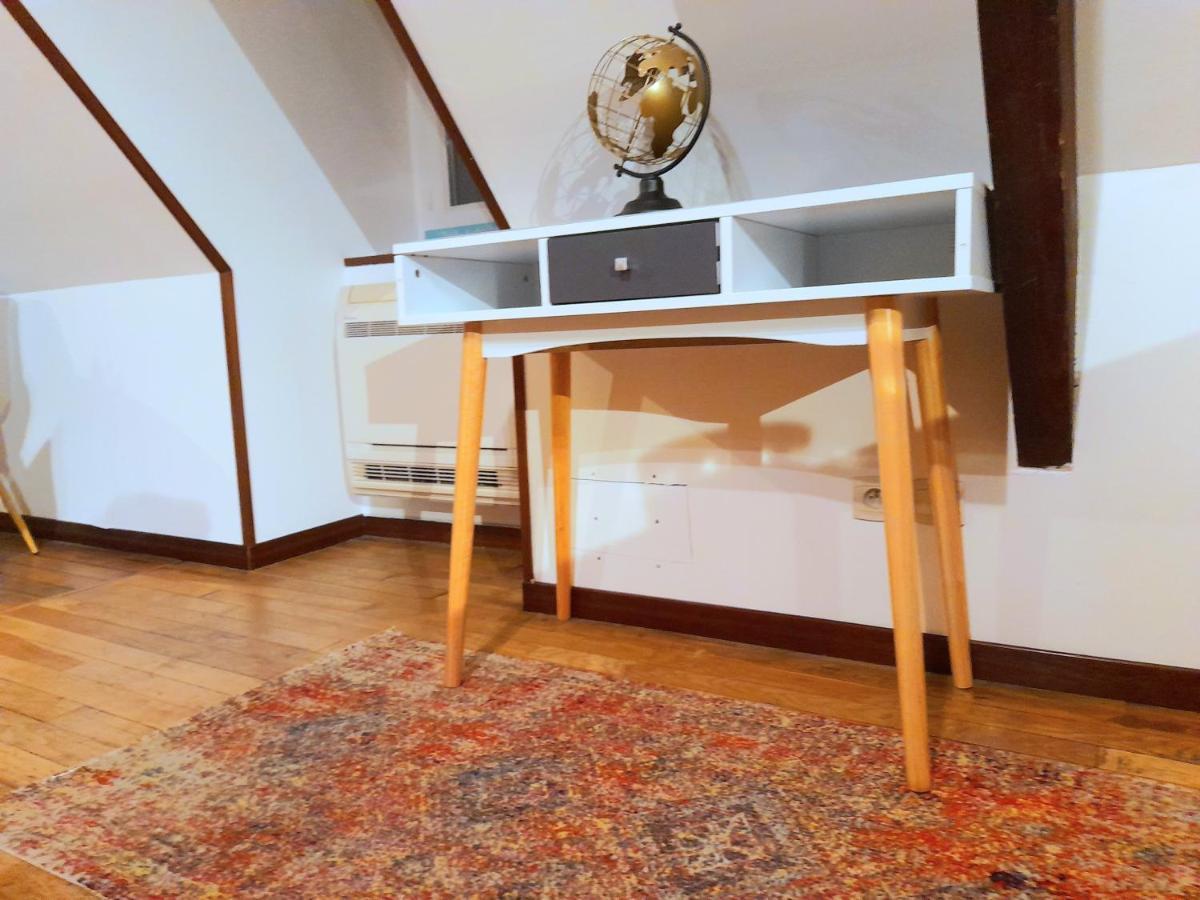 Le Nid D'Hirondelles - Appartement De Caractere Hypercentre Au Calme Bourges Kültér fotó