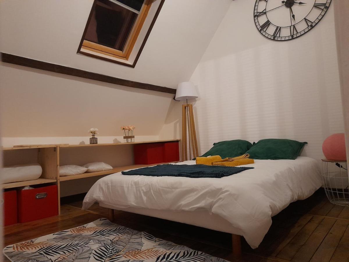 Le Nid D'Hirondelles - Appartement De Caractere Hypercentre Au Calme Bourges Kültér fotó